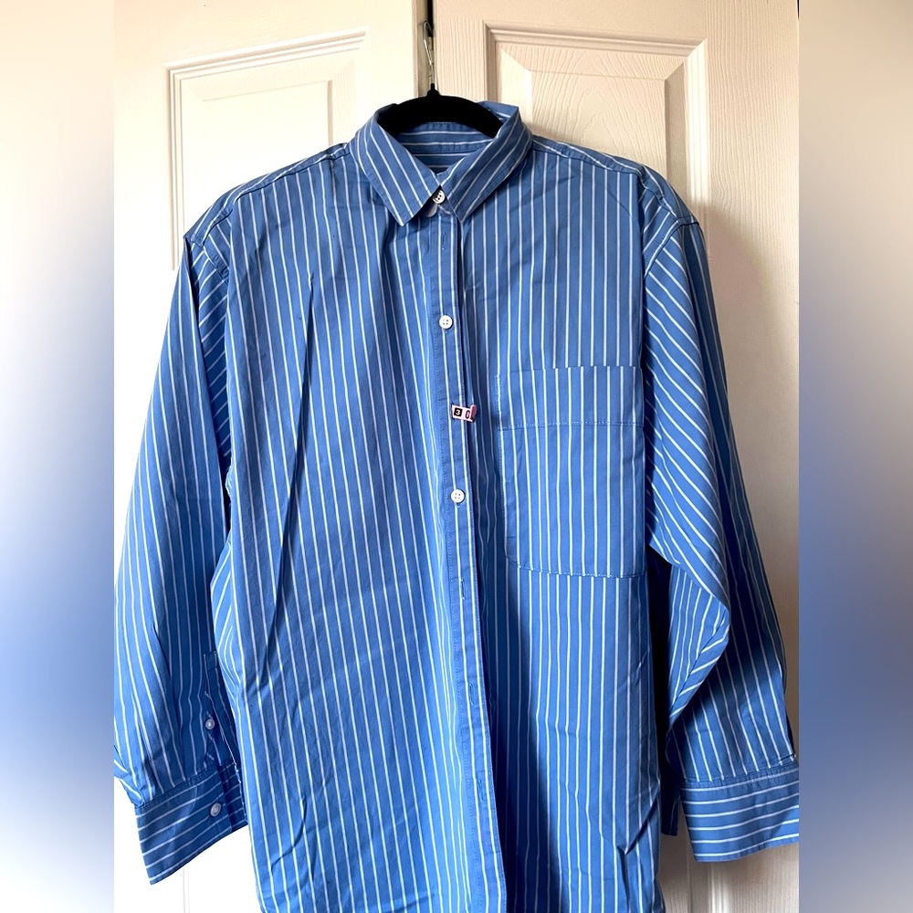 A new day white and blue striped button down dress shirt medium like new